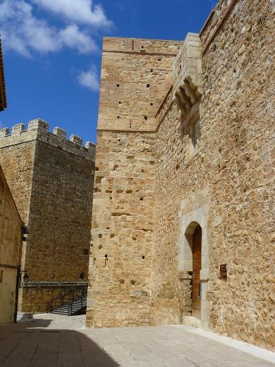 Castillo_de_Requena_10thc_57k